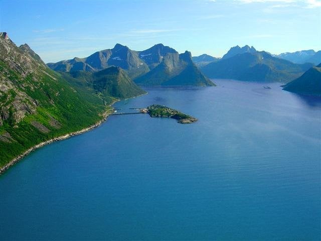CASE 321F: powering Norway’s fishing industry for four years